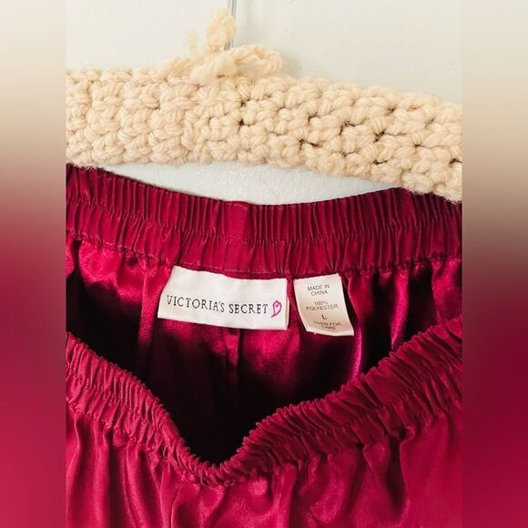 Vintage Victoria’s Secret maroon pajama set | button down top and shorts | LG - Picture 7 of 8